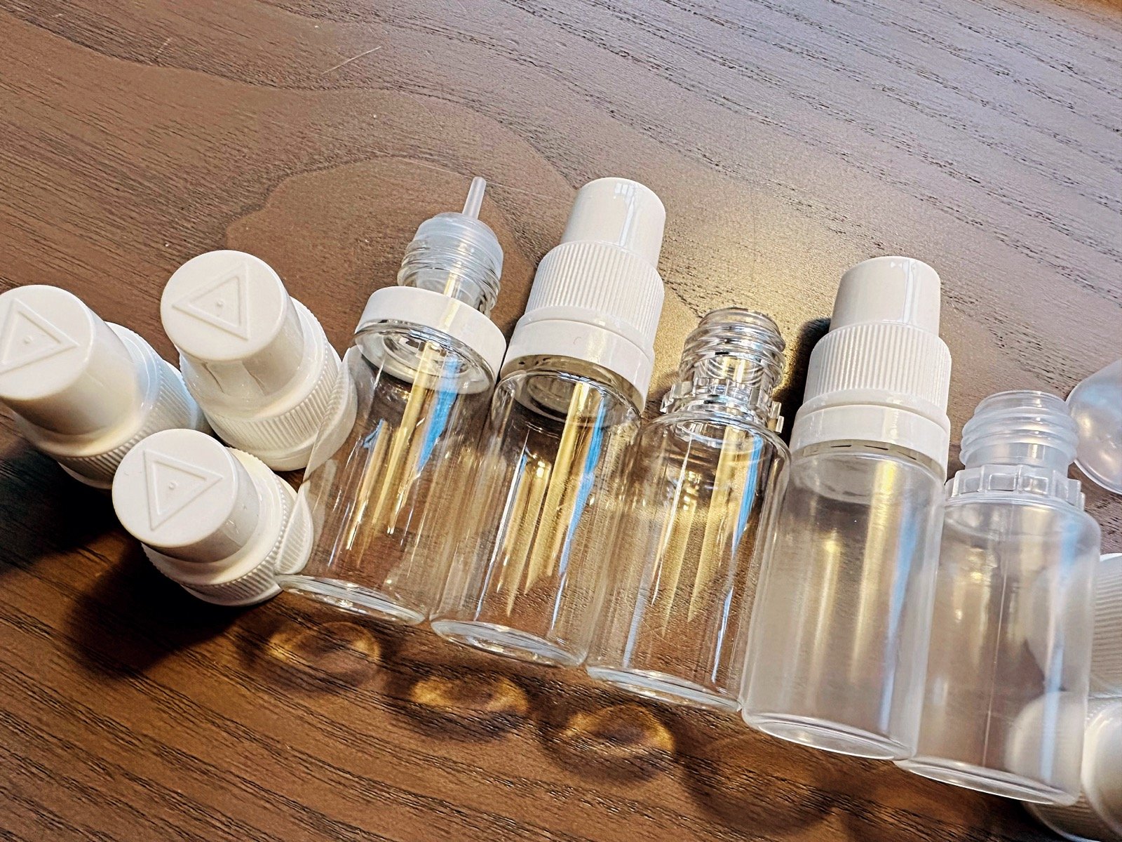 Butelki na e-liquidy – producent i dostawca (8, 10, 60, 120 ml)